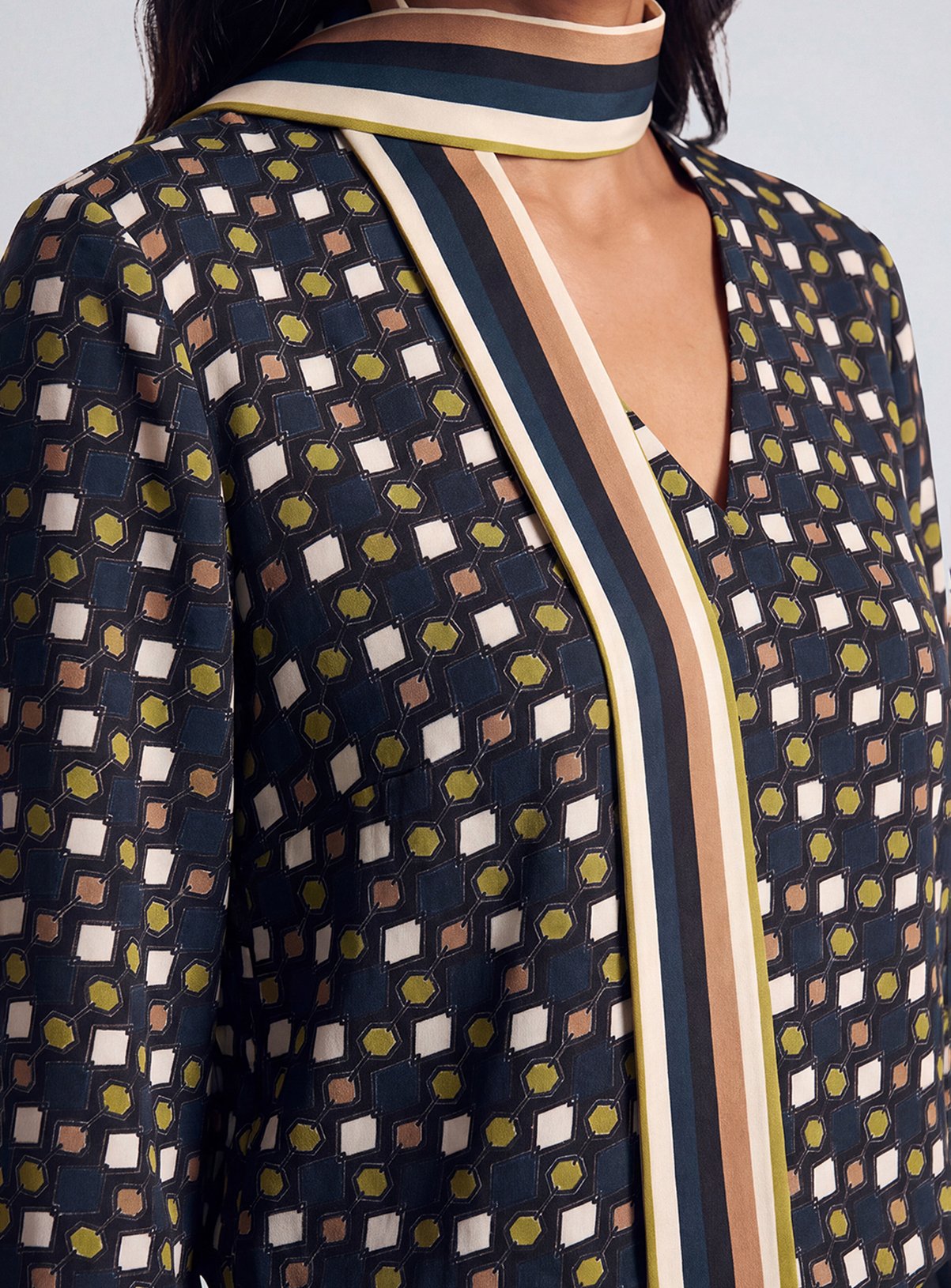 PRINCIPLES Fluid Geo Printed Scarf Detail Blouse 18 - Image 4 thumbnail